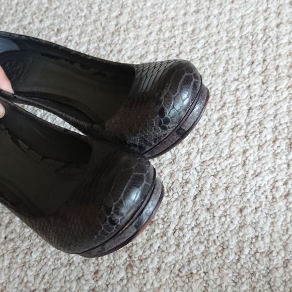 TORY BURCH Jude Pumps Snake print with silver Logo size 8M - Picture 9 of 15